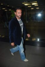Saif Ali Khan snapped at international airport on 18th Dec 2011 (32).JPG